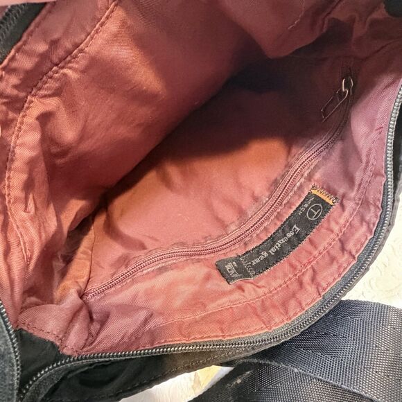 Tumi T-Tech Essential Gear Black Crossbody - Picture 9 of 11